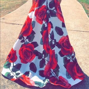 Sherri Hill rose petal ball gown😍